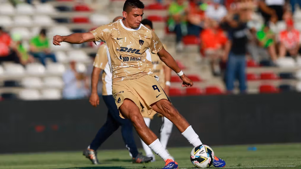 gol martinez pumas momios