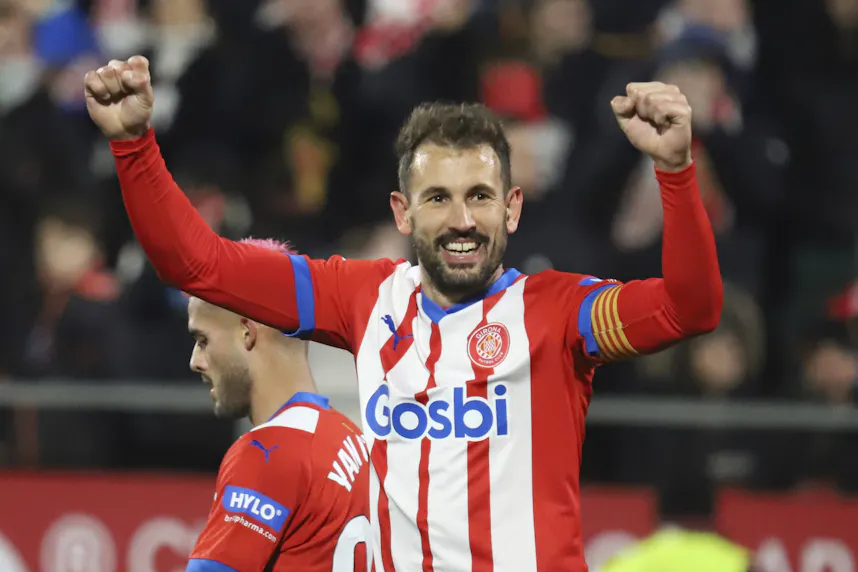 Stuani de Girona celebra su gol - apuestas de valor